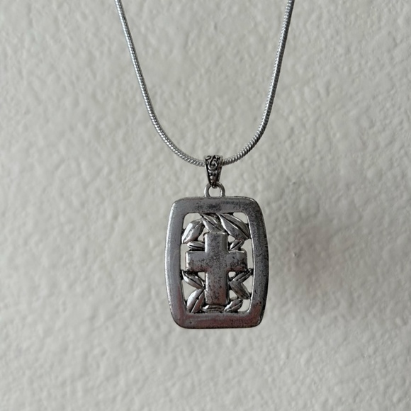 Cross Pendant Necklace Silver Gold Snake Chain Lobster Clasp Inspirational - Picture 5 of 6